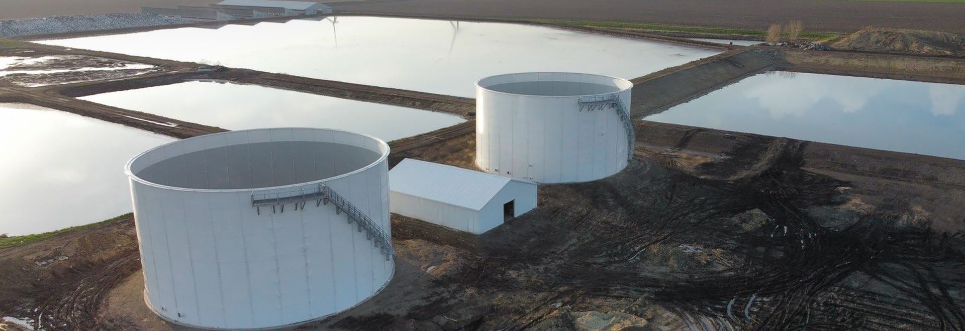 Решение вопроса — работа с навозом