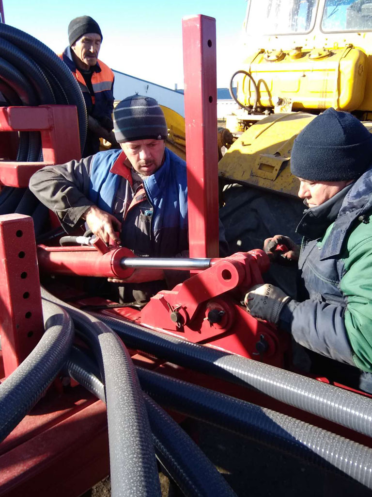 Ремонт гидравлики инжектора культиватора