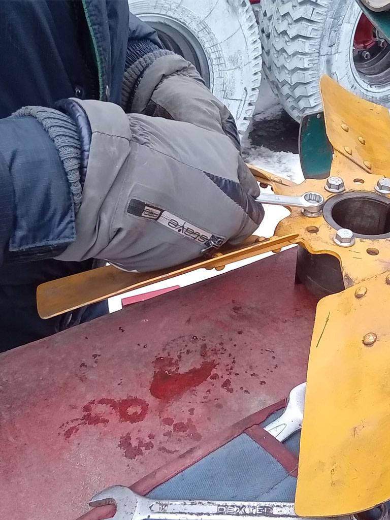 Ремонт лопастей мешалки для навоза