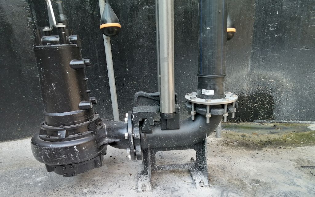 Как продлить срок службы погружного насоса для навоза