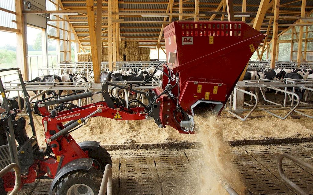 разбрасыватель подстилки BvL