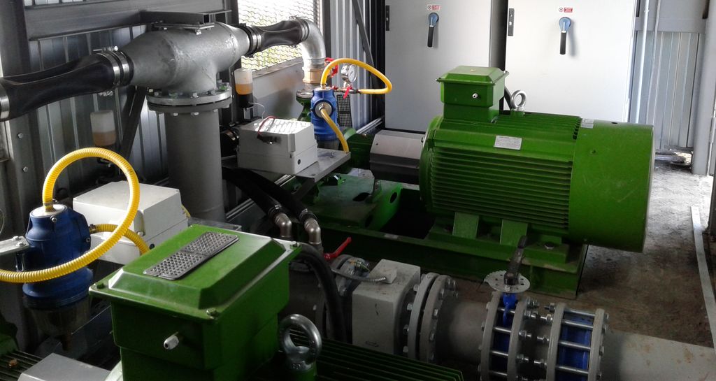 Насосы на станции перекачки воды