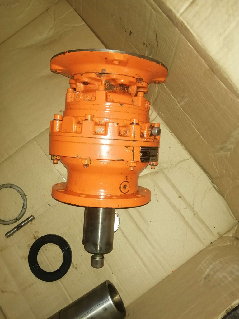 Замена редуктора на сепараторе